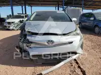 2016 Toyota PRIUS photo