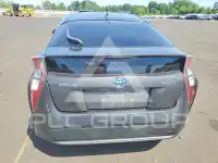 2016 Toyota PRIUS фото