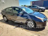 2016 Toyota PRIUS photo