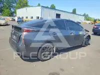 2016 Toyota PRIUS фото