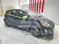 2016 Toyota PRIUS фото