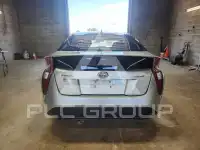 2016 Toyota PRIUS photo