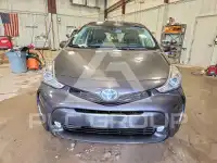 2016 Toyota PRIUS фото