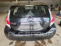 2016 Toyota PRIUS фото