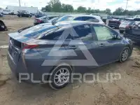 2016 Toyota PRIUS фото