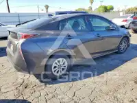 2016 Toyota PRIUS фото