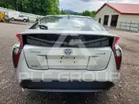 2016 Toyota PRIUS фото