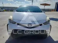 2016 Toyota PRIUS photo