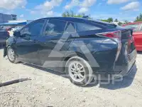2016 Toyota PRIUS фото
