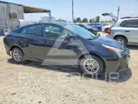 2016 Toyota PRIUS photo