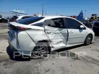 2016 Toyota PRIUS фото