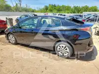 2016 Toyota PRIUS photo