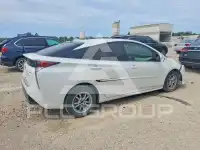 2016 Toyota PRIUS photo