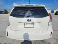 2016 Toyota PRIUS photo