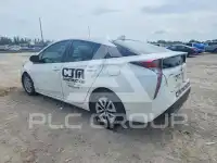 2016 Toyota PRIUS фото