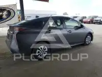 2016 Toyota PRIUS фото