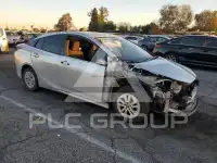 2016 Toyota PRIUS photo