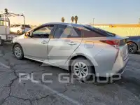 2016 Toyota PRIUS photo