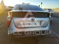 2016 Toyota PRIUS photo