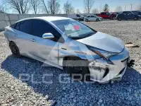 2016 Toyota PRIUS фото
