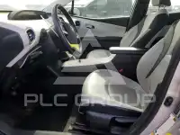 2016 Toyota PRIUS фото