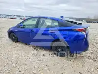 2016 Toyota PRIUS photo