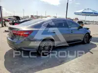 2016 Toyota AVALON photo