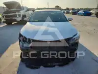 2016 Toyota AVALON photo