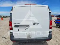 2016 Mercedes Benz METRIS photo