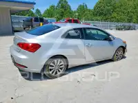 2016 KIA Forte фото