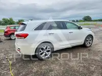 2016 KIA Sorento photo