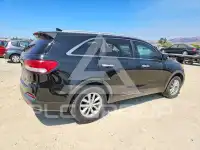2016 KIA Sorento photo