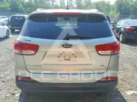 2016 KIA Sorento photo