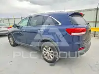 2016 KIA Sorento photo