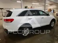 2016 KIA Sorento photo