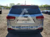 2016 KIA Sorento photo