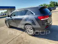 2016 KIA Sorento photo