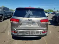 2016 KIA Sorento photo