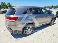 2016 KIA Sorento photo