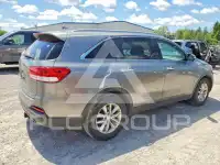 2016 KIA Sorento photo