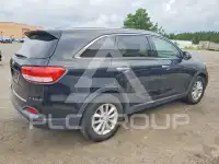 2016 KIA Sorento photo