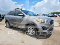 2016 KIA Sorento photo