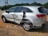 2016 KIA Sorento photo