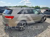 2016 KIA Sorento photo