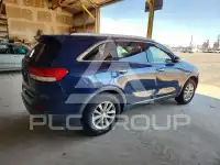 2016 KIA Sorento photo