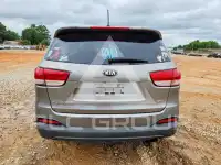 2016 KIA Sorento photo
