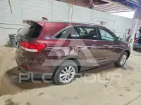 2016 KIA Sorento photo