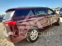 2016 KIA Sedona photo