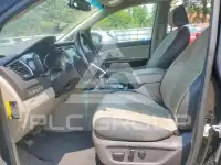 2016 KIA Sedona photo