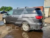 2016 KIA Sedona фото